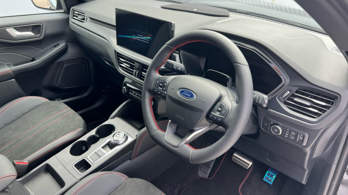 Ford Kuga 2.5 FHEV ST-Line 5dr CVT Hybrid Estate - Image 11